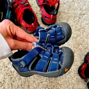 Toddler keen shoes size 5